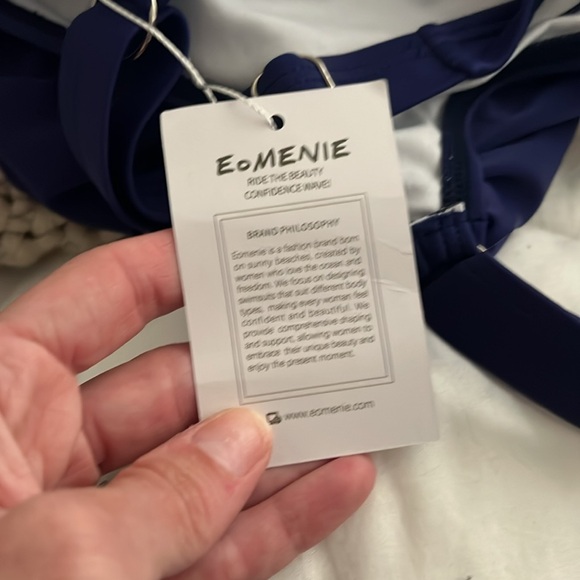 Gorgeous and modest one piece bathing suit Eomenie NWT - Picture 5 of 5